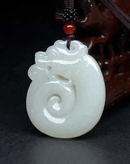 金万年kimani玉器专场金万年kimani 天然温润如意呈祥和田玉吊坠/貔貅