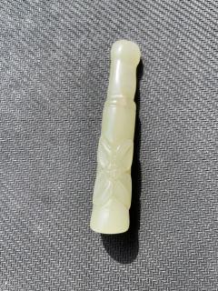 a073和田玉烟嘴一个