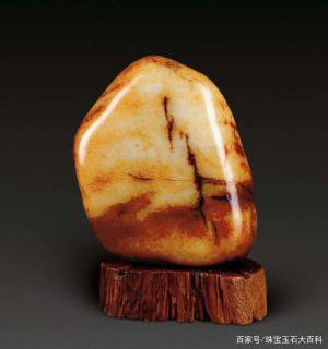 "翡翠狂魔"刘晓庆,更钟情于和田玉,对此你了解多少呢?