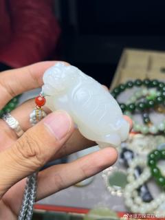 羊脂白玉龙龟手把件